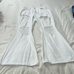 White high waisted flare jeans - distressed - size US 6